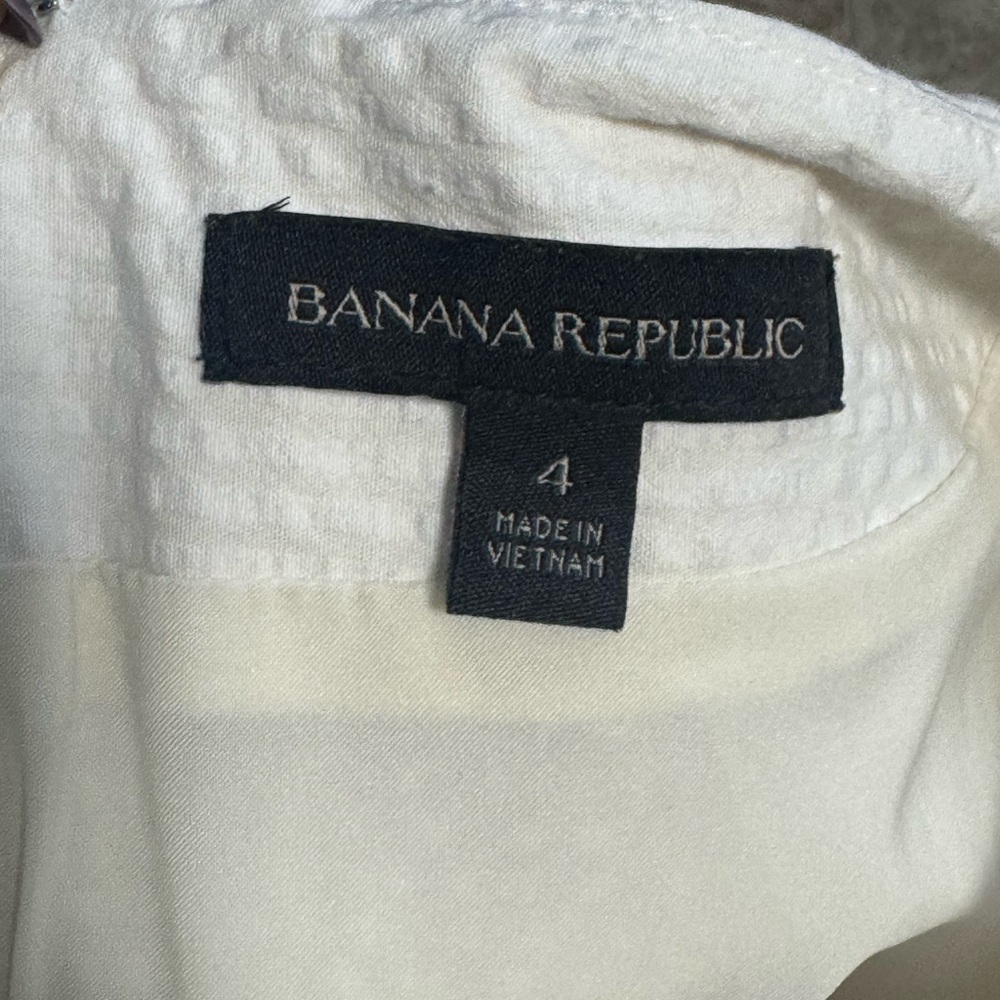 Banana Republic Seersucker Cream Dress - Picture 3 of 4